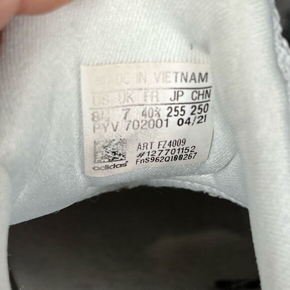 Adidas UltraBoost 4.0 DNA White Gold Metallic 2021- Men Size  8.5 - Picture 8 of 8